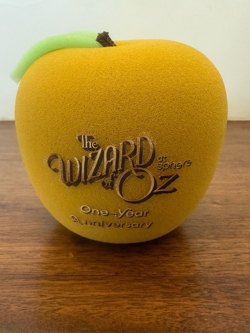 The Wizard of Oz One-Year Anniversary Golden Apple - Limited Edition - RARE